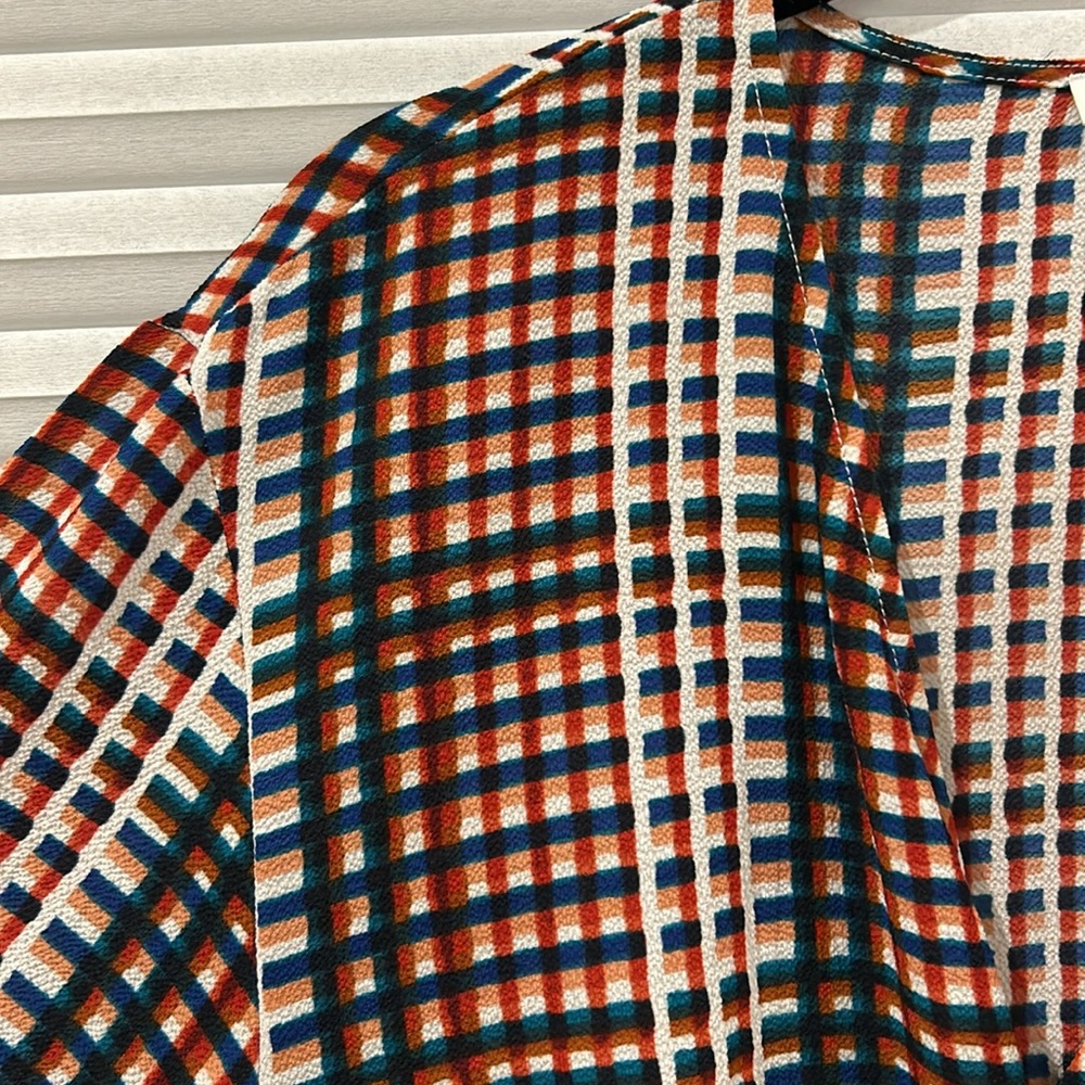 Small, cropped, patterned Leith top. - Picture 3 of 4
